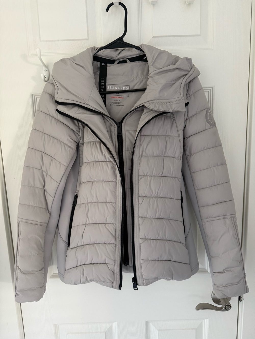 Bernardo EcoPlume Performance Hooded Puffer Coat Gray lavender M